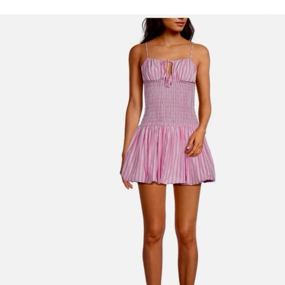 Gianni Bini Pink White Striped Smocked Bubble Hem Mini Dress Coquette Barbiecore - Picture 11 of 15